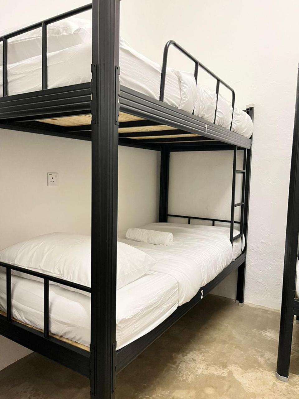 Pine Armenian Hostel George Town Bagian luar foto