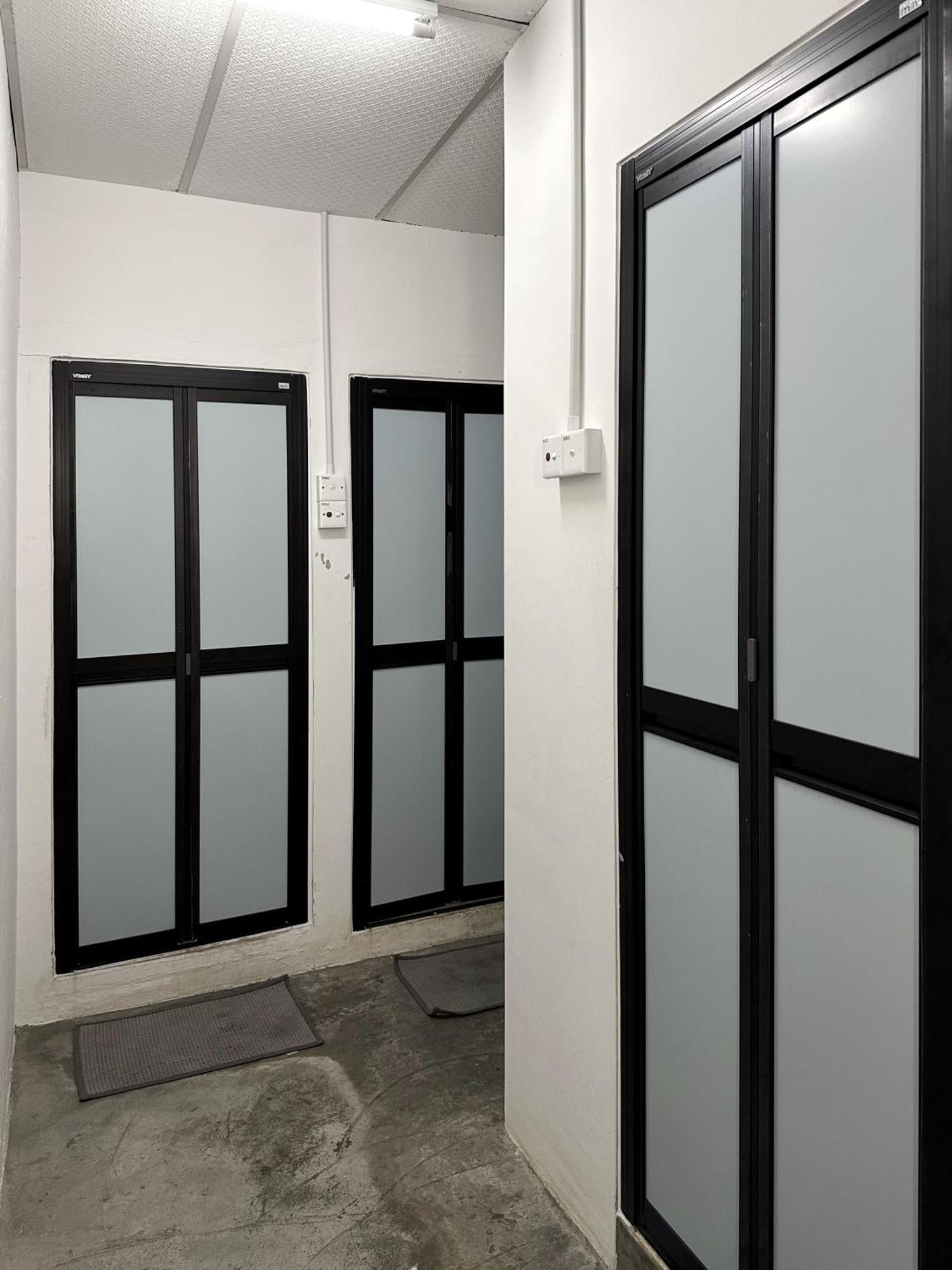 Pine Armenian Hostel George Town Bagian luar foto