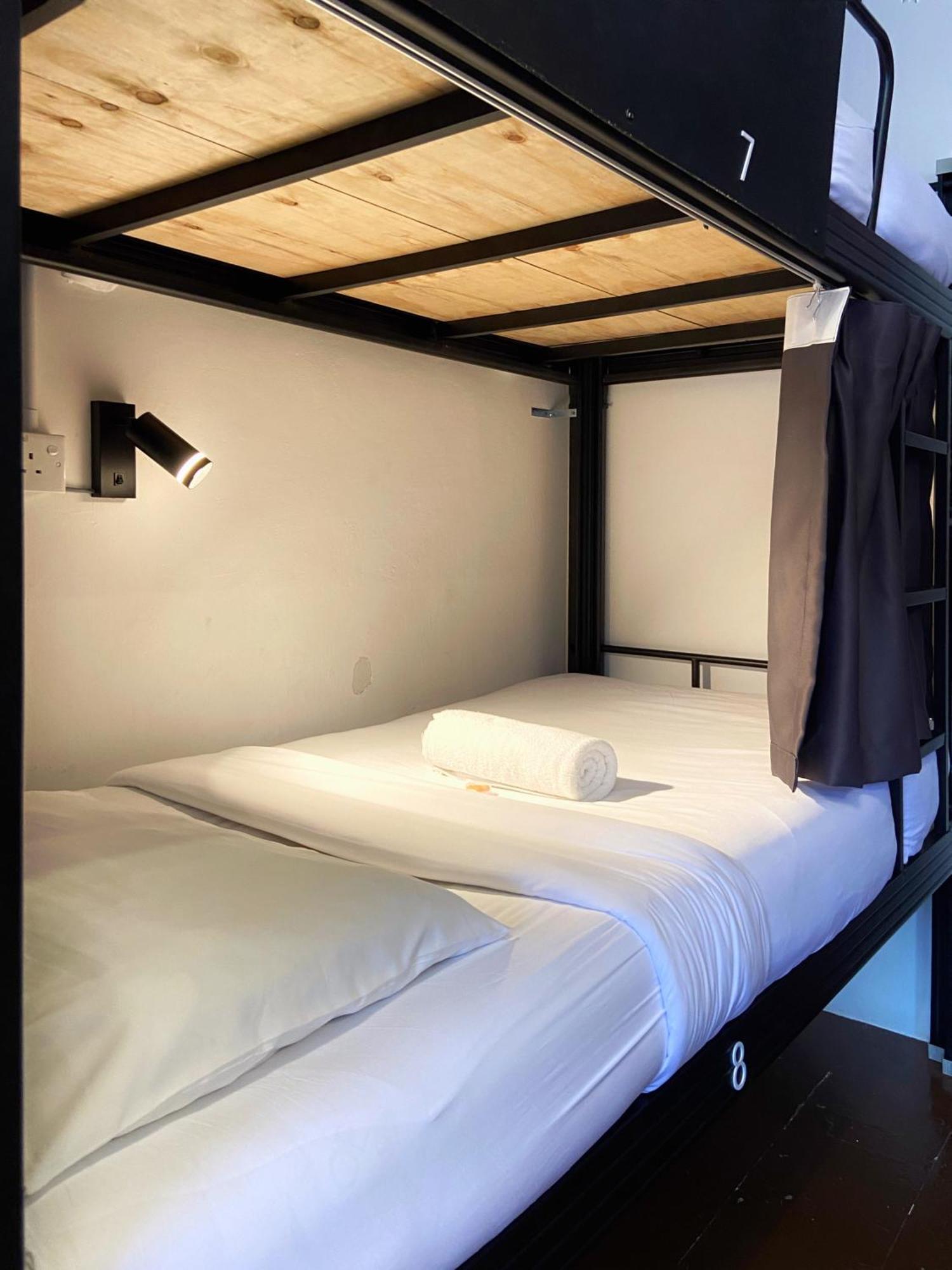 Pine Armenian Hostel George Town Bagian luar foto